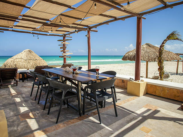 The Angy Suite lounge